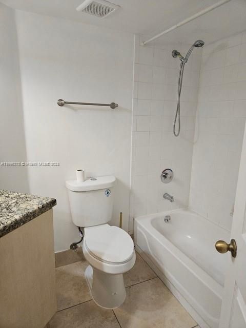 For Rent: $2,550 (2 beds, 2 baths, 1054 Square Feet)