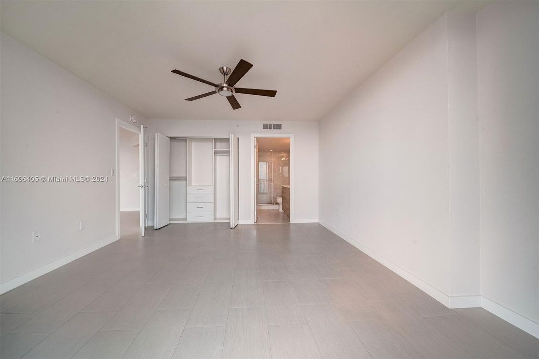 For Rent: $4,153 (2 beds, 2 baths, 1097 Square Feet)