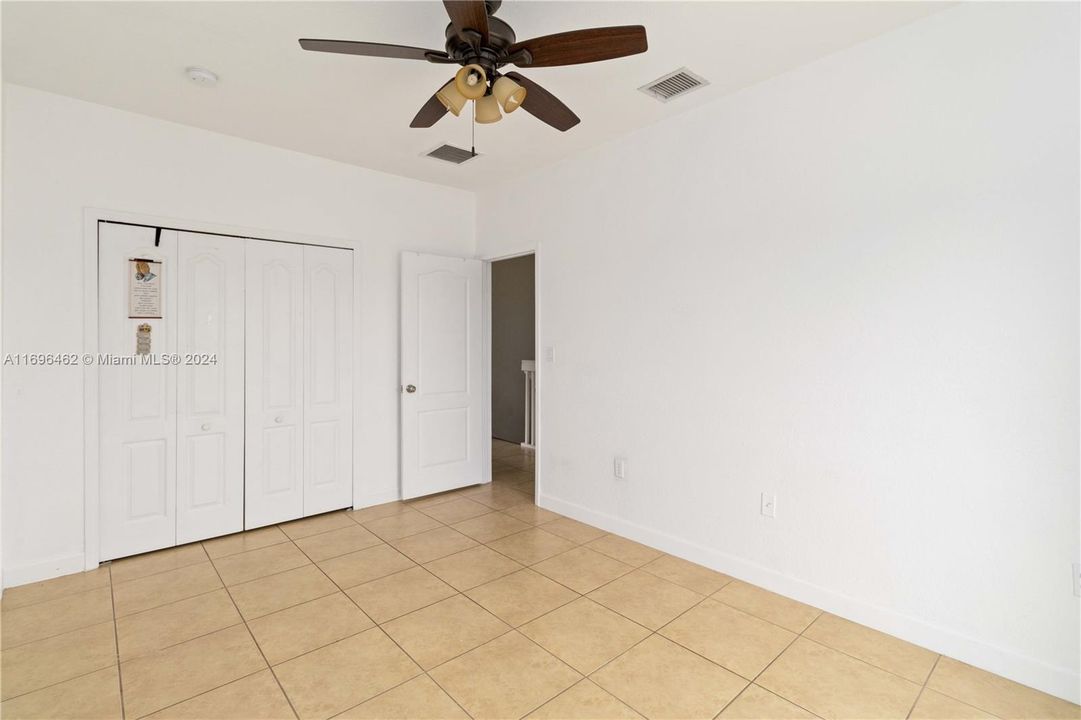 For Rent: $3,100 (3 beds, 2 baths, 1630 Square Feet)