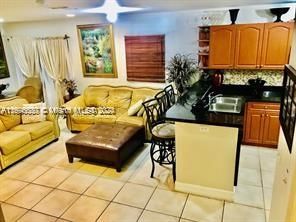 For Rent: $2,400 (2 beds, 2 baths, 1265 Square Feet)