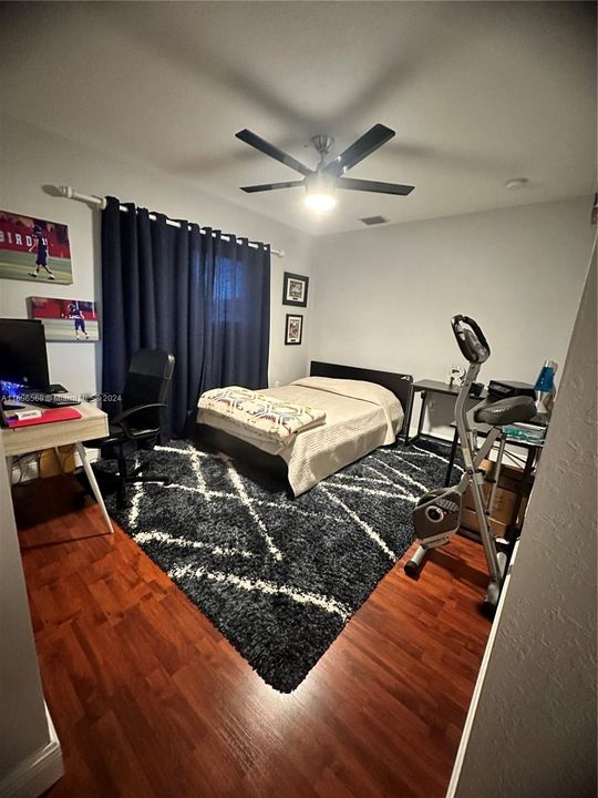 For Rent: $2,900 (3 beds, 2 baths, 1230 Square Feet)