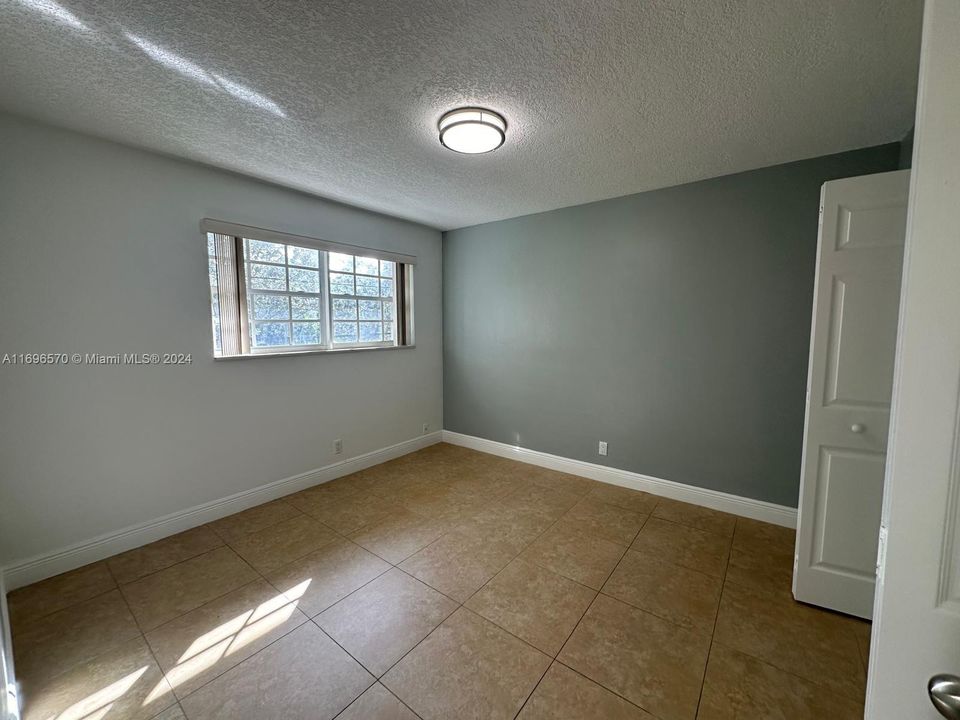 For Rent: $1,650 (1 beds, 1 baths, 0 Square Feet)