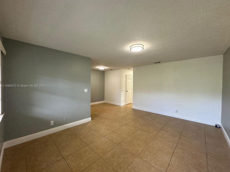 For Rent: $1,650 (1 beds, 1 baths, 0 Square Feet)