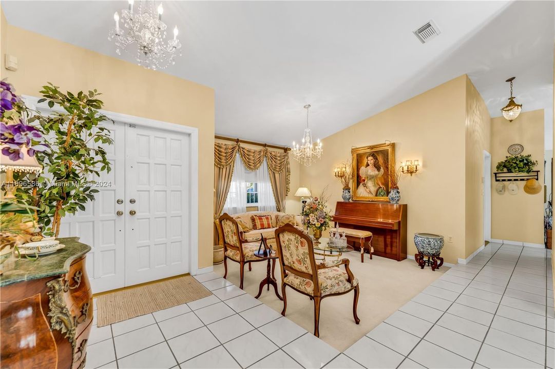 For Sale: $742,900 (3 beds, 2 baths, 1794 Square Feet)