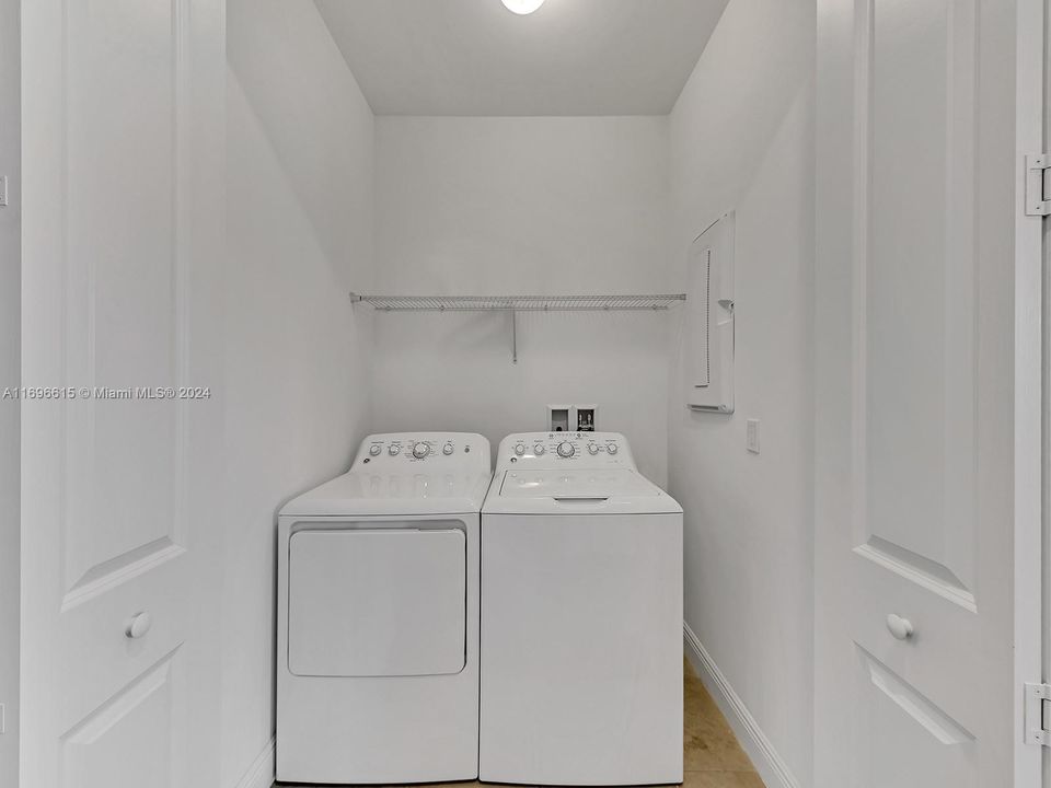 Full size washer & dryer upstairs