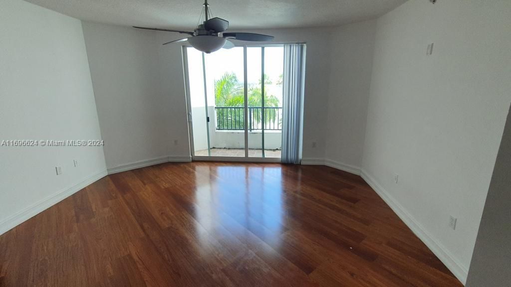 For Sale: $369,000 (2 beds, 2 baths, 1130 Square Feet)