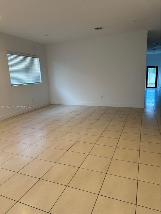 For Rent: $4,500 (3 beds, 2 baths, 2307 Square Feet)