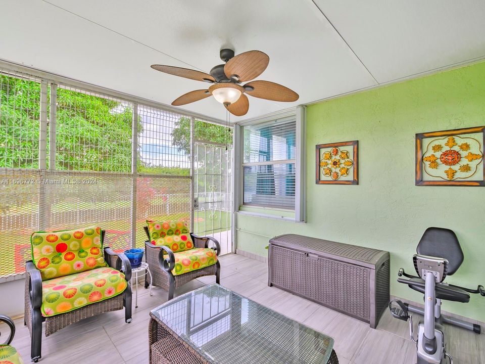 For Sale: $606,000 (3 beds, 2 baths, 1582 Square Feet)