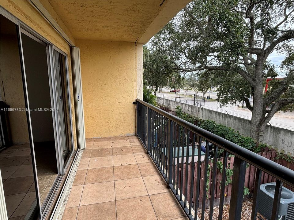 For Rent: $2,800 (3 beds, 2 baths, 1680 Square Feet)