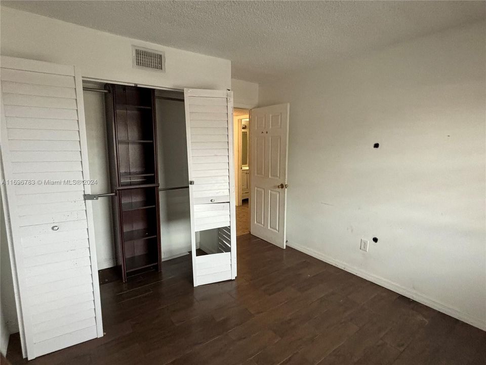 For Rent: $2,800 (3 beds, 2 baths, 1680 Square Feet)