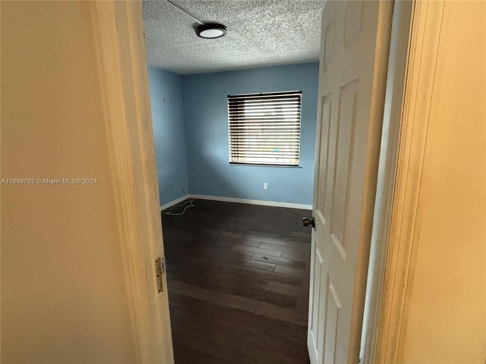 For Rent: $2,800 (3 beds, 2 baths, 1680 Square Feet)