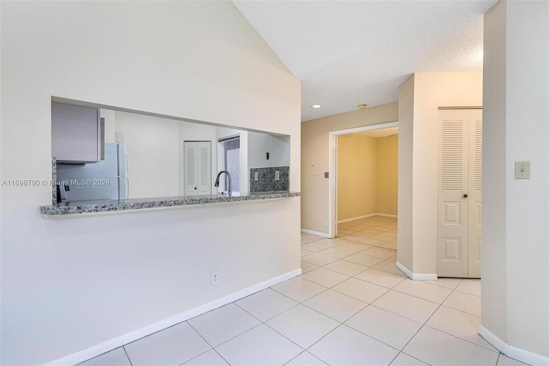 For Rent: $2,500 (2 beds, 2 baths, 1224 Square Feet)