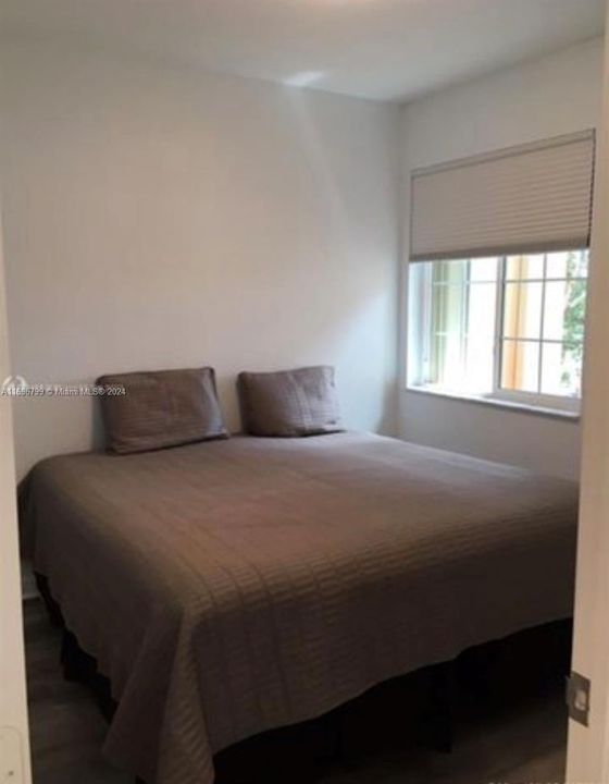 For Rent: $2,600 (3 beds, 2 baths, 1169 Square Feet)