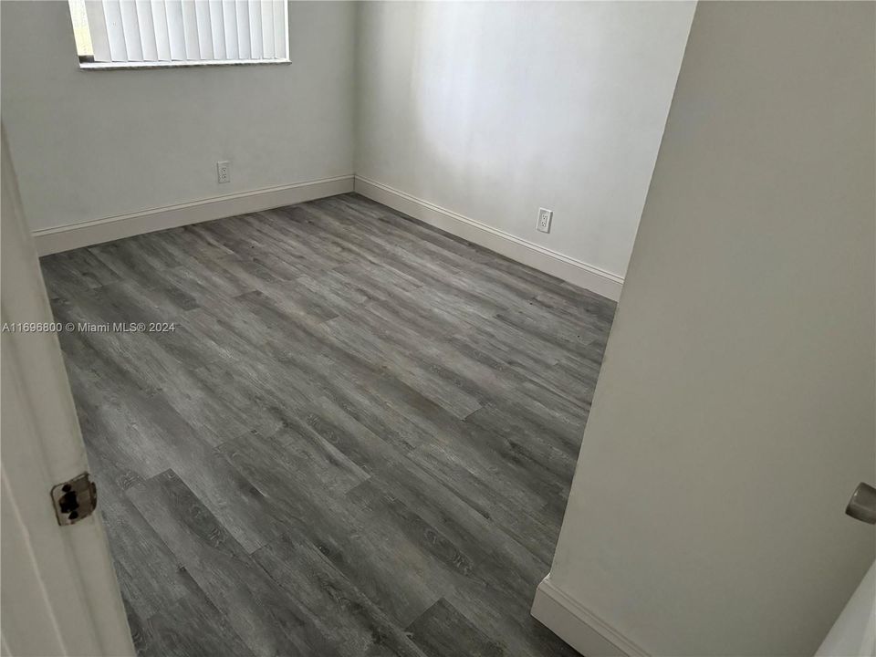 For Rent: $1,700 (2 beds, 1 baths, 753 Square Feet)