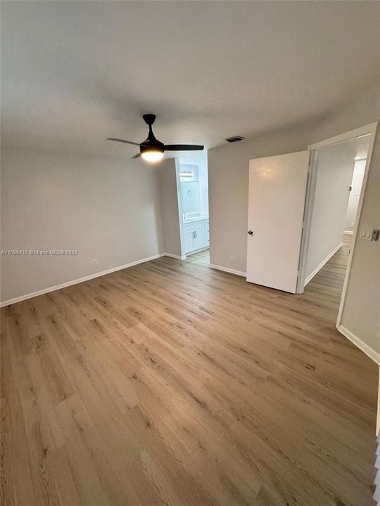 For Rent: $2,850 (3 beds, 2 baths, 1394 Square Feet)