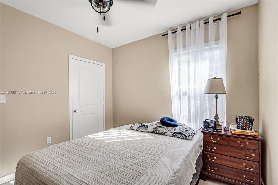 For Sale: $483,000 (3 beds, 2 baths, 1521 Square Feet)