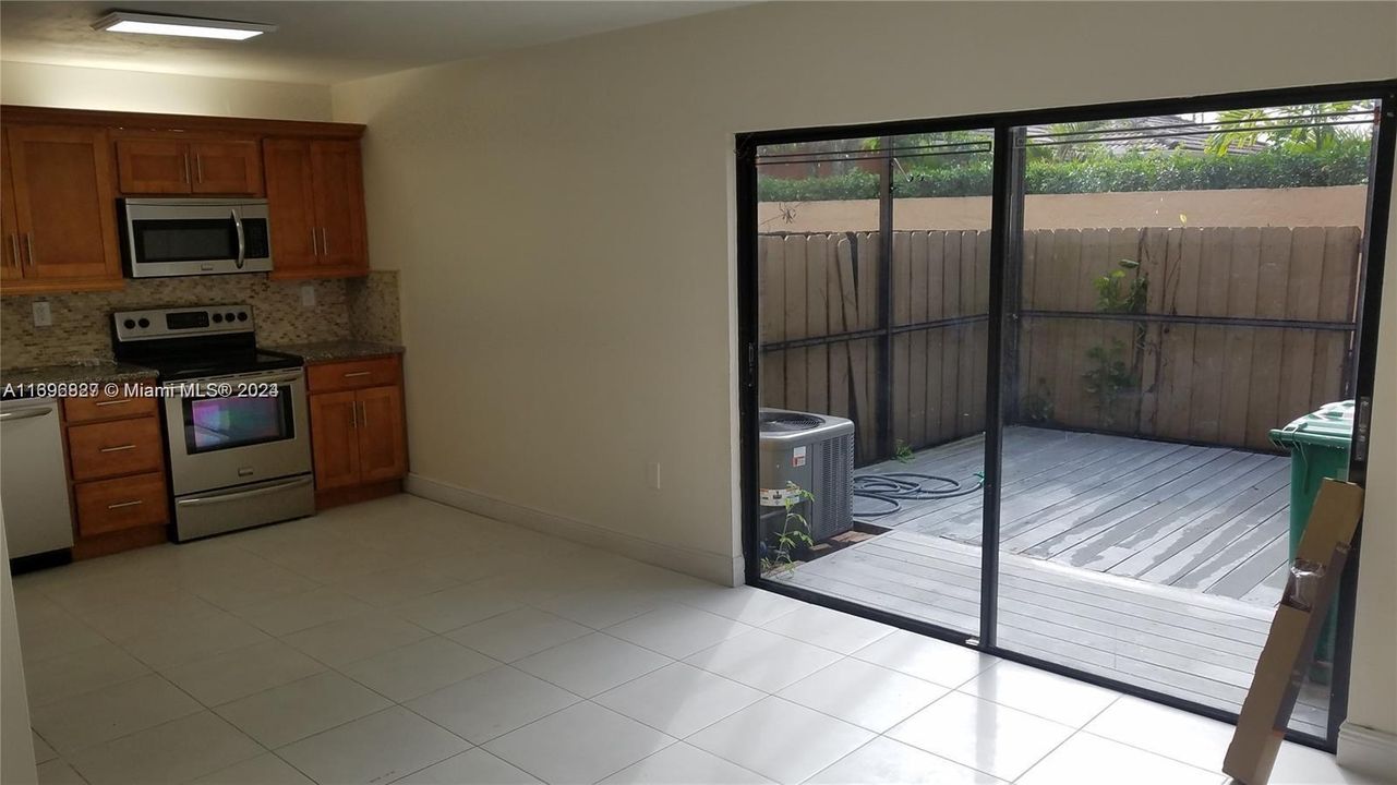 For Rent: $3,500 (3 beds, 2 baths, 1348 Square Feet)