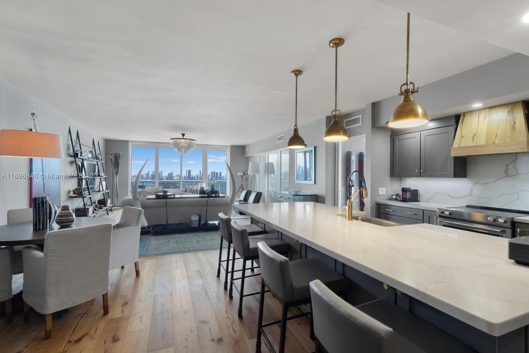 For Sale: $3,499,000 (2 beds, 2 baths, 1933 Square Feet)