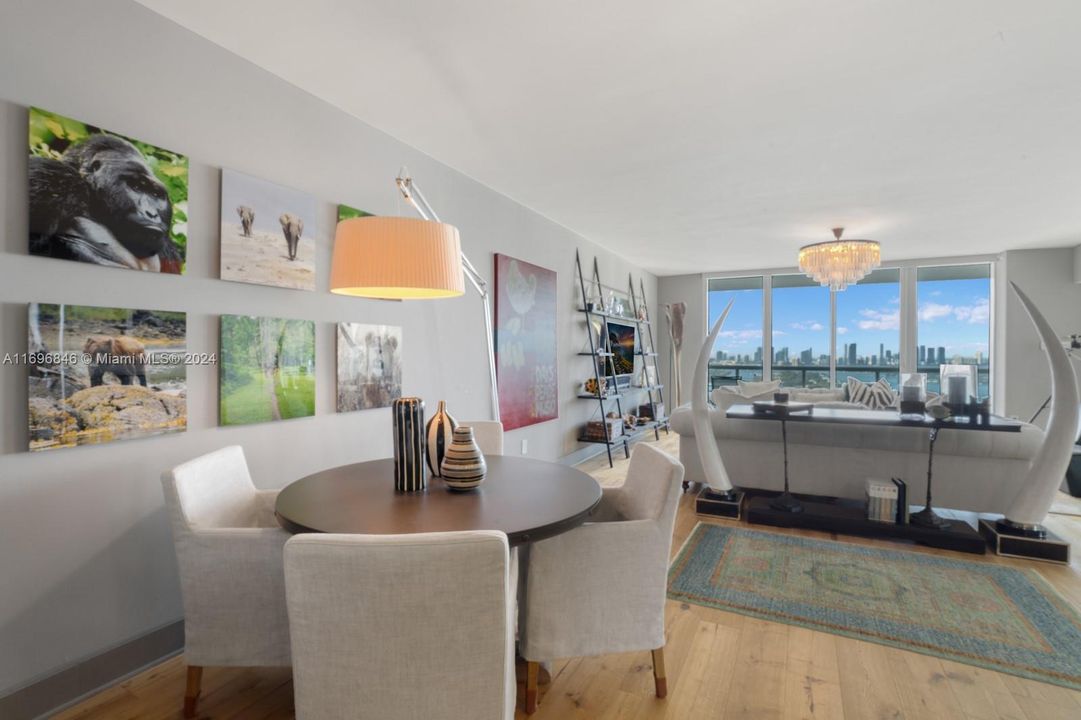 For Sale: $3,499,000 (2 beds, 2 baths, 1933 Square Feet)