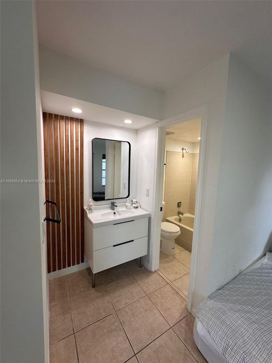 For Rent: $2,100 (2 beds, 2 baths, 768 Square Feet)