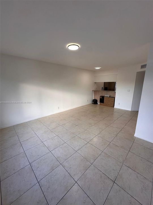 For Rent: $2,100 (2 beds, 2 baths, 768 Square Feet)