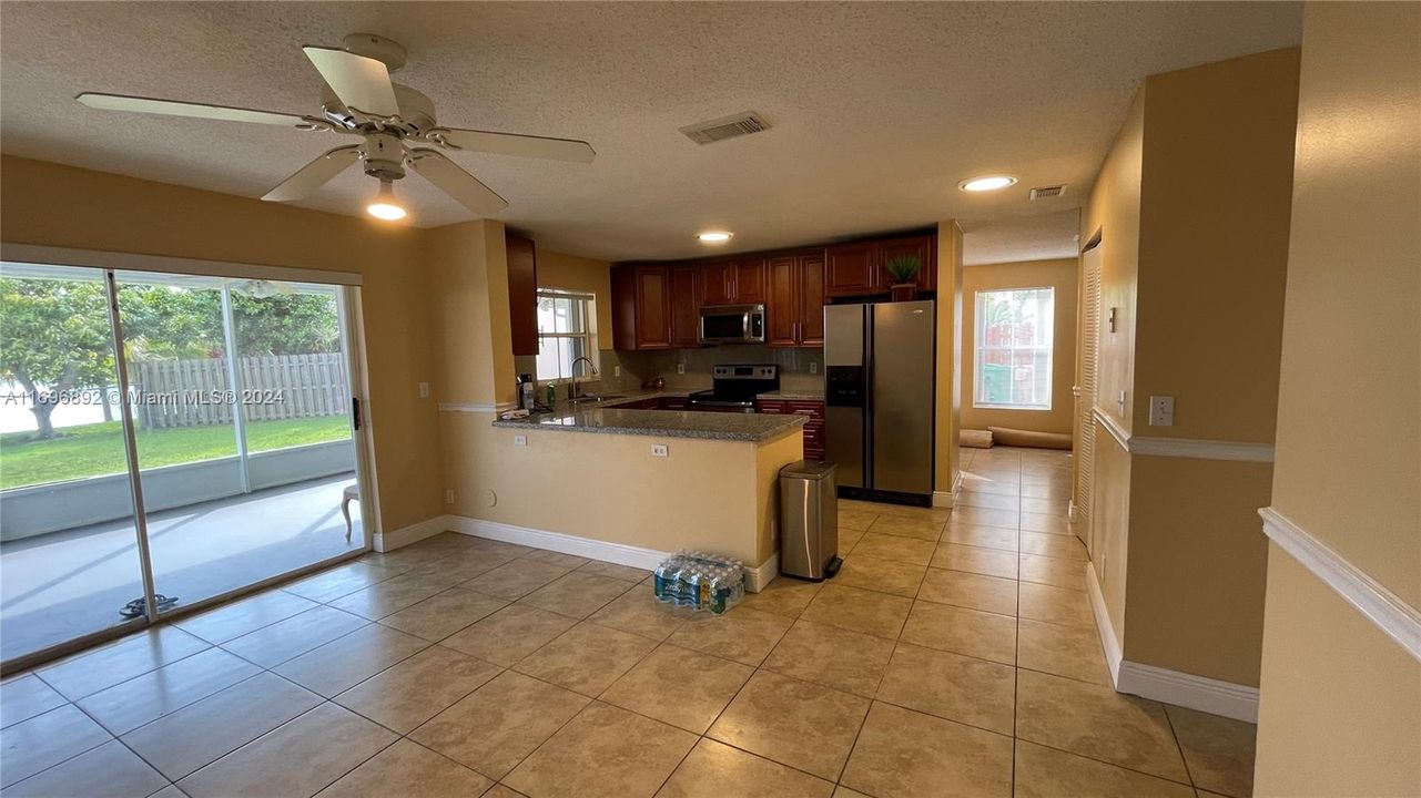 For Rent: $3,300 (3 beds, 2 baths, 1702 Square Feet)