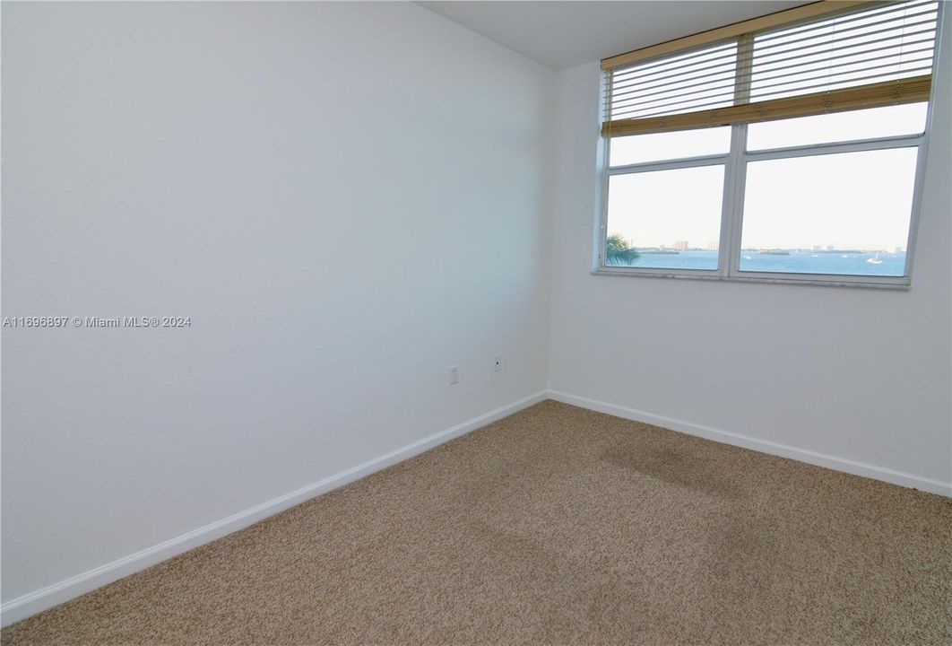 For Rent: $3,200 (2 beds, 2 baths, 1109 Square Feet)