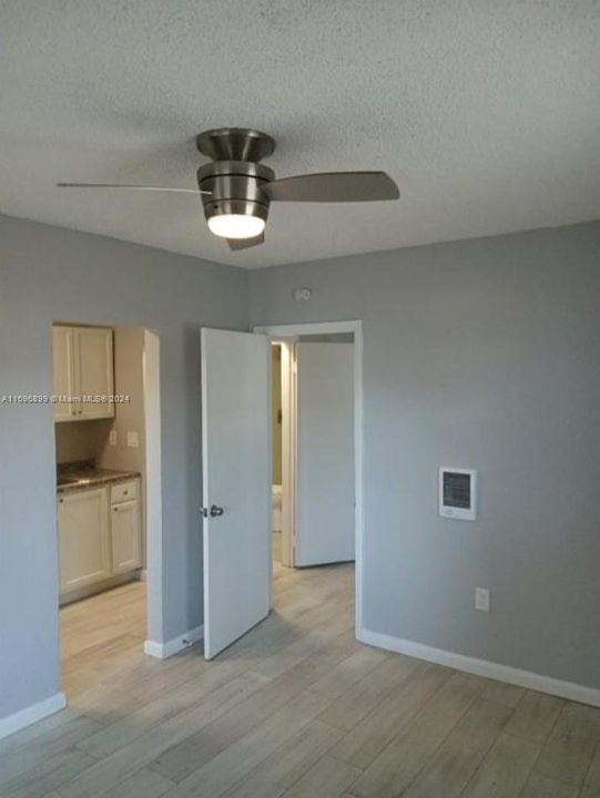 For Rent: $1,250 (1 beds, 1 baths, 575 Square Feet)