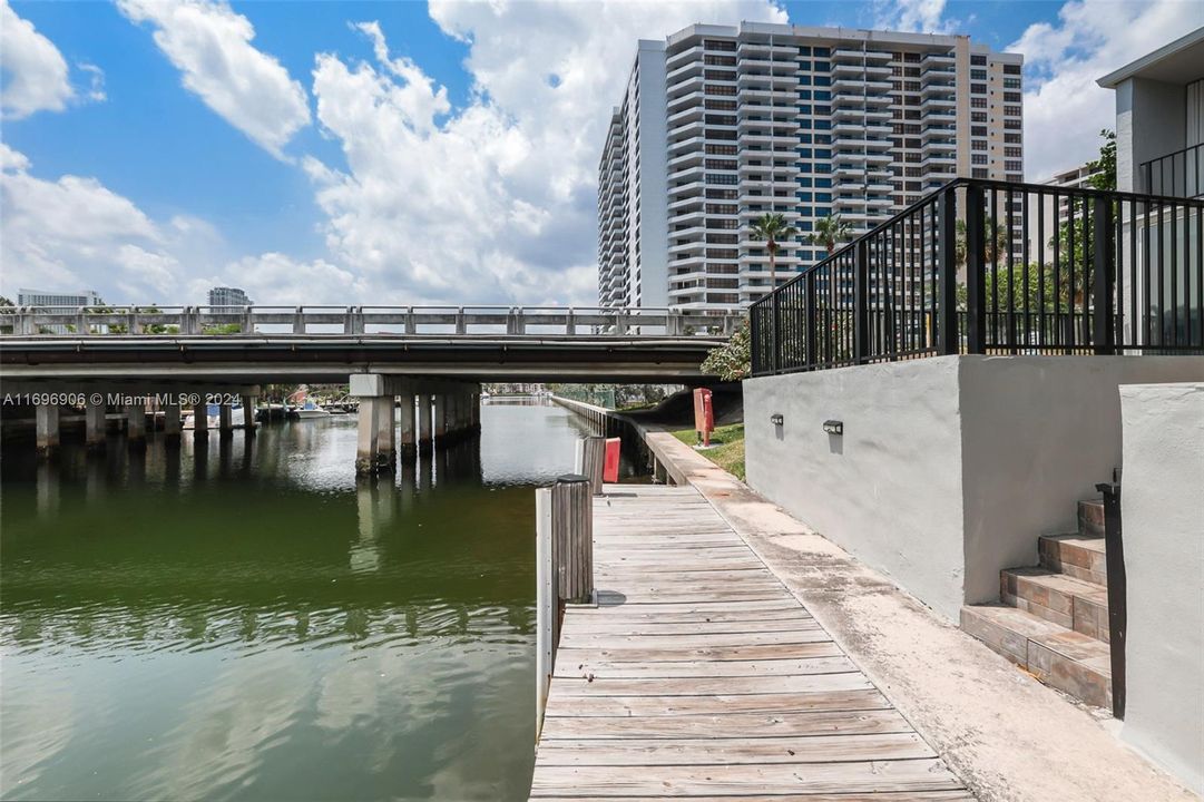 For Sale: $775,000 (3 beds, 2 baths, 2083 Square Feet)