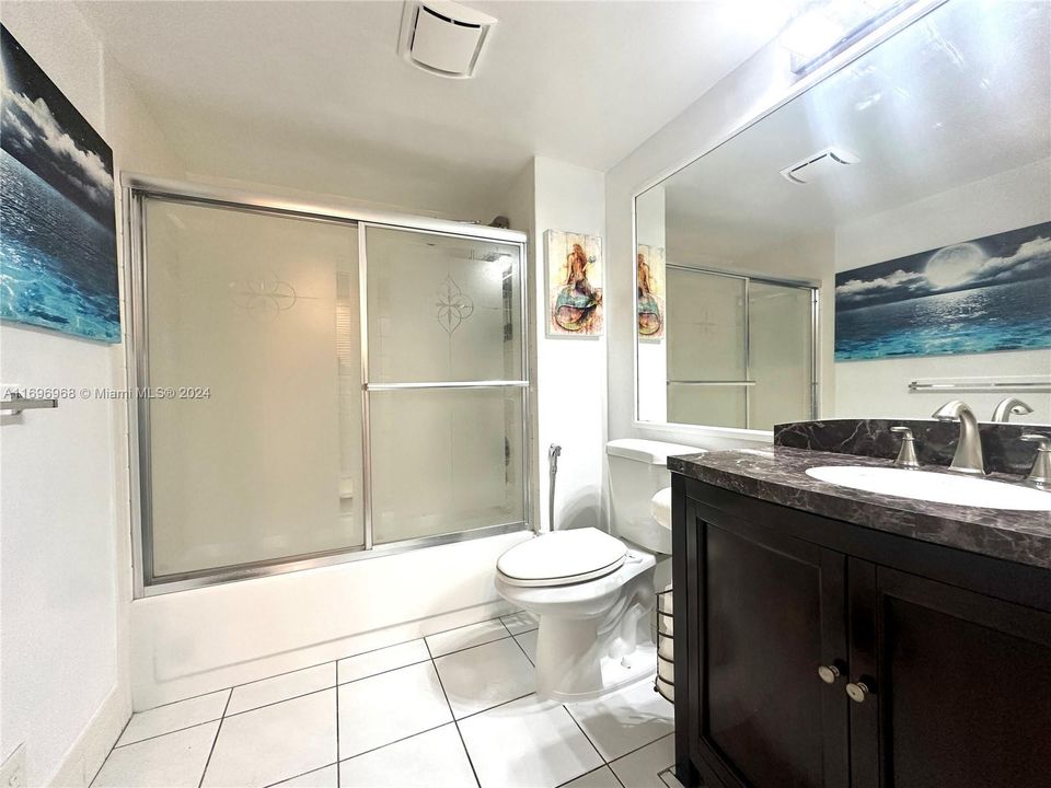 For Sale: $329,500 (2 beds, 2 baths, 1507 Square Feet)