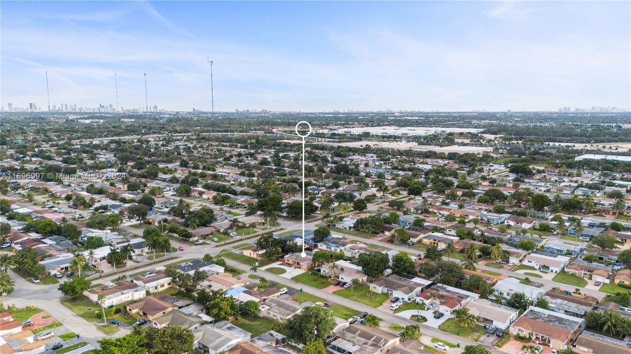 For Sale: $570,000 (3 beds, 2 baths, 1384 Square Feet)