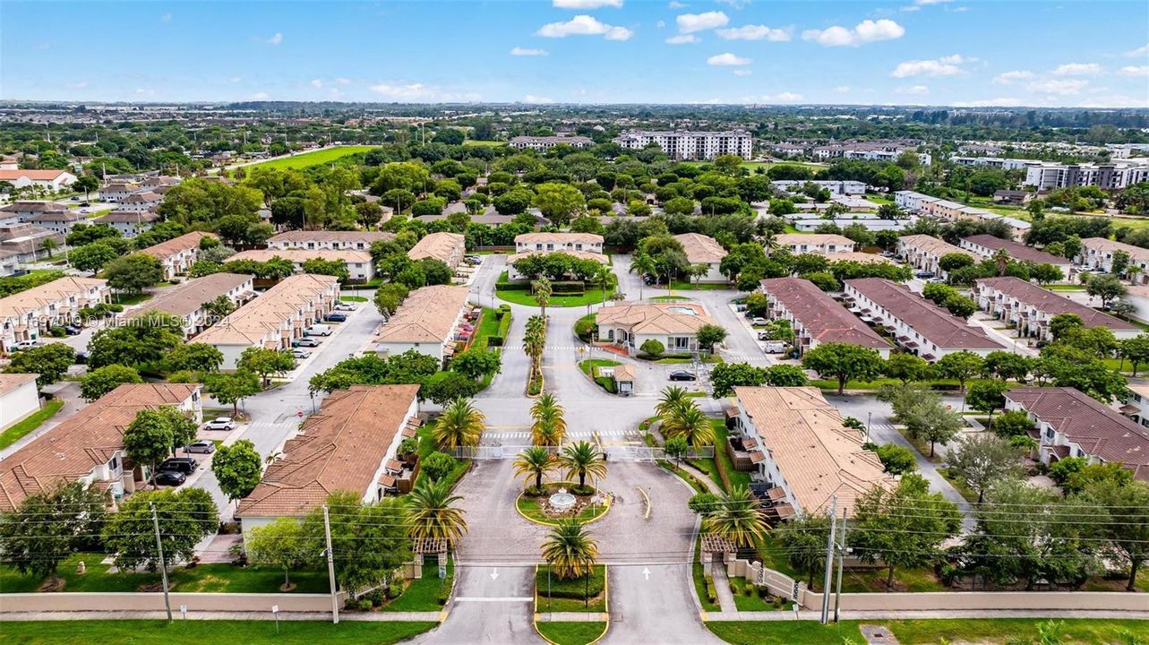 For Sale: $395,000 (3 beds, 2 baths, 1676 Square Feet)