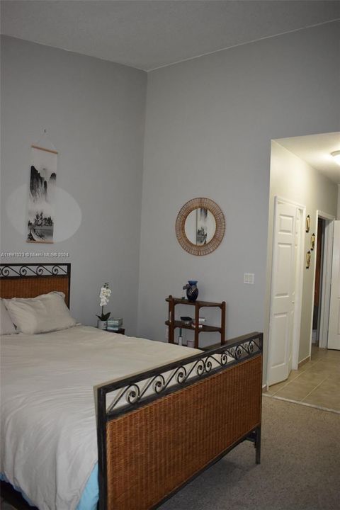 For Rent: $2,200 (2 beds, 2 baths, 1258 Square Feet)