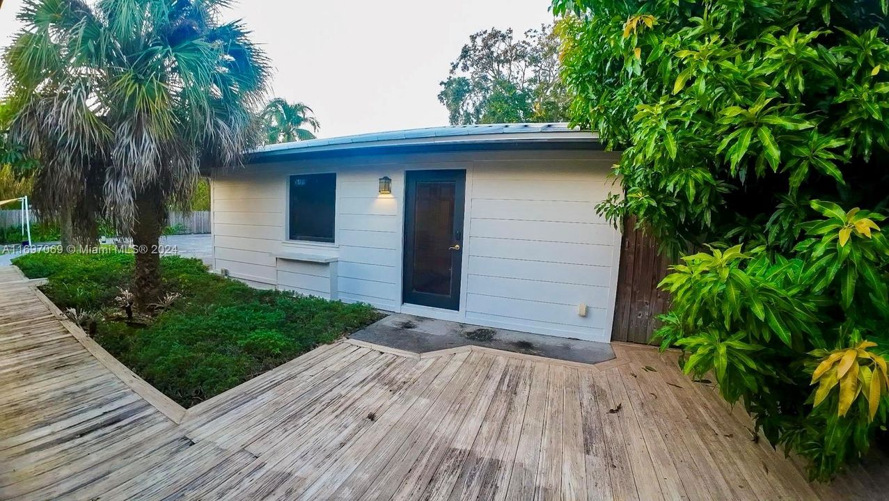 For Rent: $2,000 (2 beds, 2 baths, 1426 Square Feet)