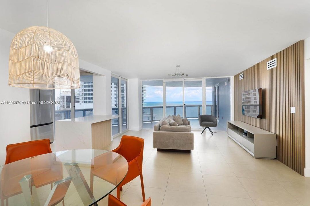 For Sale: $1,250,000 (2 beds, 2 baths, 1250 Square Feet)