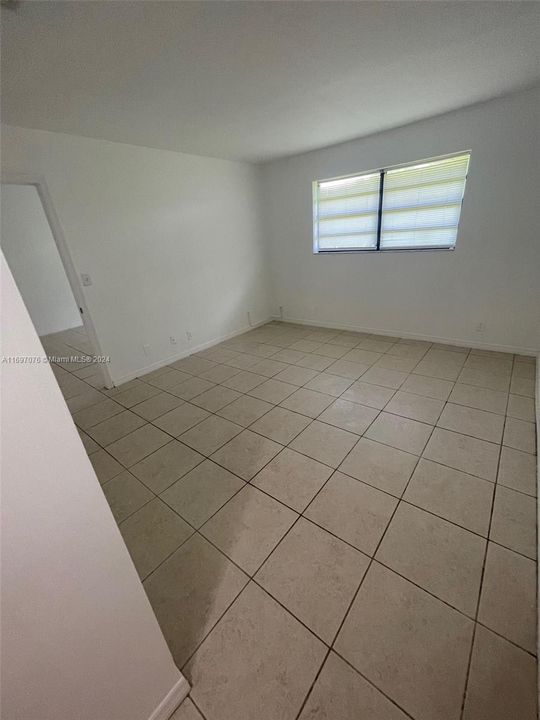 For Rent: $2,000 (2 beds, 2 baths, 868 Square Feet)