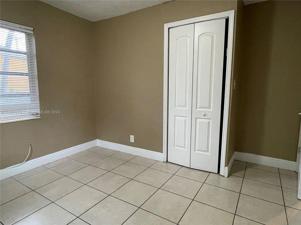 For Rent: $3,000 (3 beds, 2 baths, 1184 Square Feet)