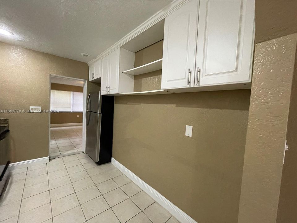 For Rent: $3,000 (3 beds, 2 baths, 1184 Square Feet)