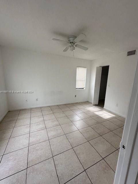 For Rent: $2,000 (2 beds, 2 baths, 956 Square Feet)