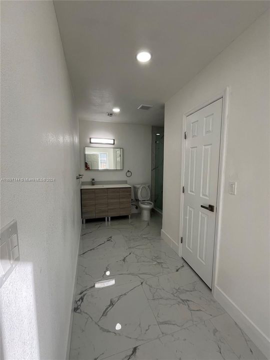 For Rent: $4,400 (3 beds, 2 baths, 1671 Square Feet)