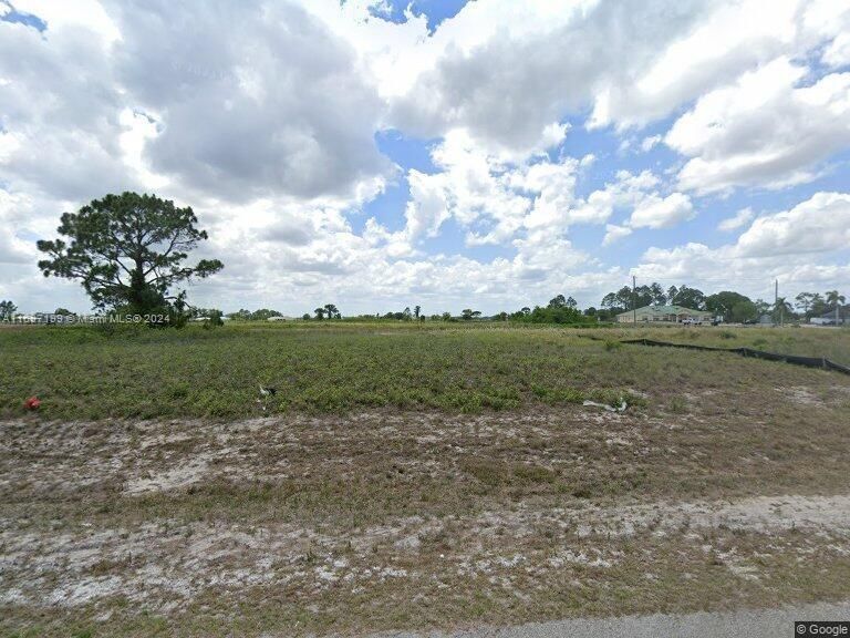 For Sale: $32,000 (0.23 acres)