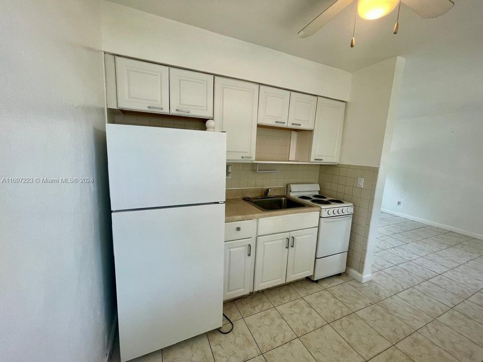 For Rent: $1,850 (1 beds, 1 baths, 0 Square Feet)