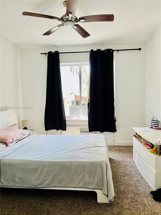 For Rent: $2,250 (1 beds, 1 baths, 674 Square Feet)