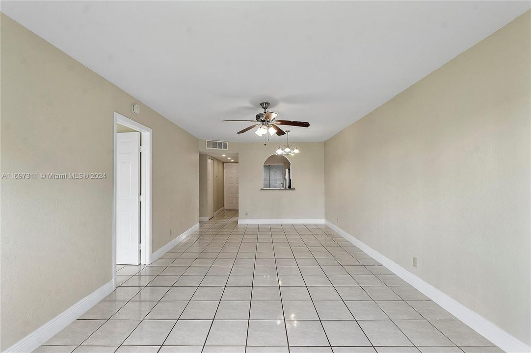 For Rent: $2,100 (2 beds, 2 baths, 832 Square Feet)