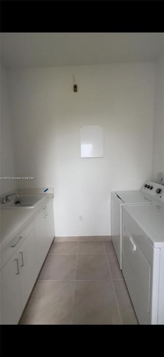 For Rent: $2,800 (4 beds, 2 baths, 0 Square Feet)