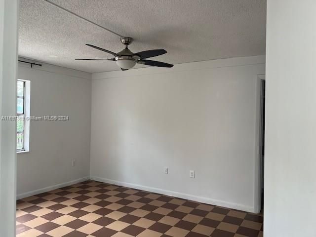 For Rent: $3,335 (3 beds, 2 baths, 1425 Square Feet)