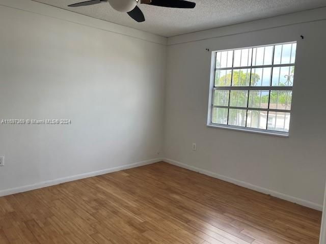 For Rent: $3,335 (3 beds, 2 baths, 1425 Square Feet)