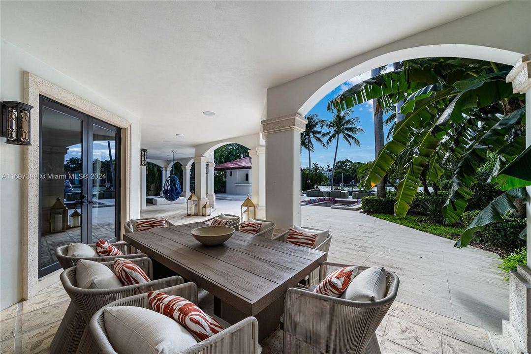 For Sale: $19,900,000 (5 beds, 5 baths, 6924 Square Feet)