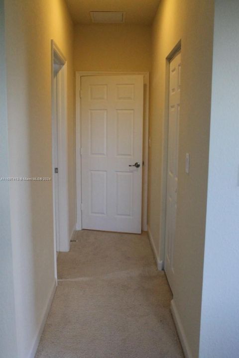 For Rent: $4,800 (3 beds, 4 baths, 2640 Square Feet)