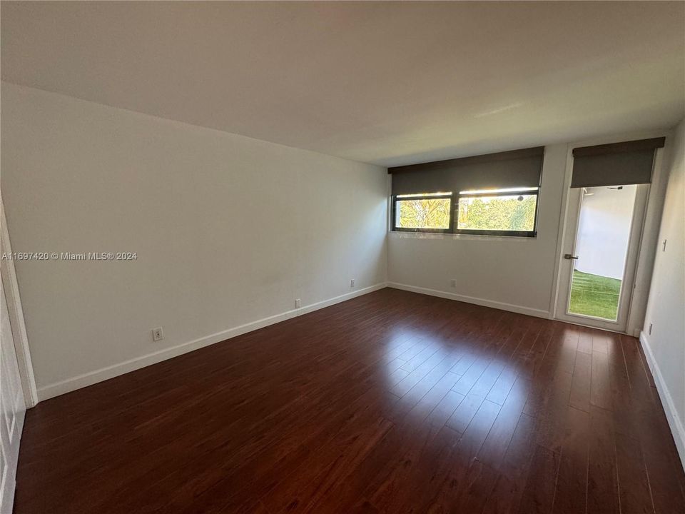 For Rent: $2,600 (2 beds, 2 baths, 1235 Square Feet)